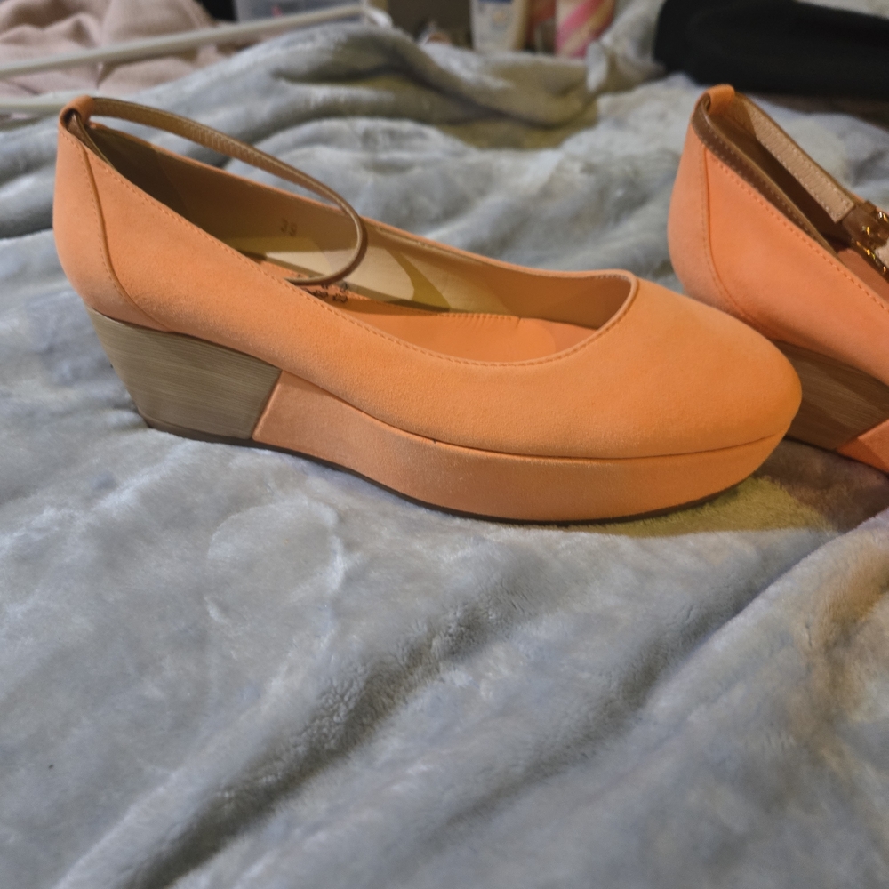 Todds Chic Coral Wedge Shoes